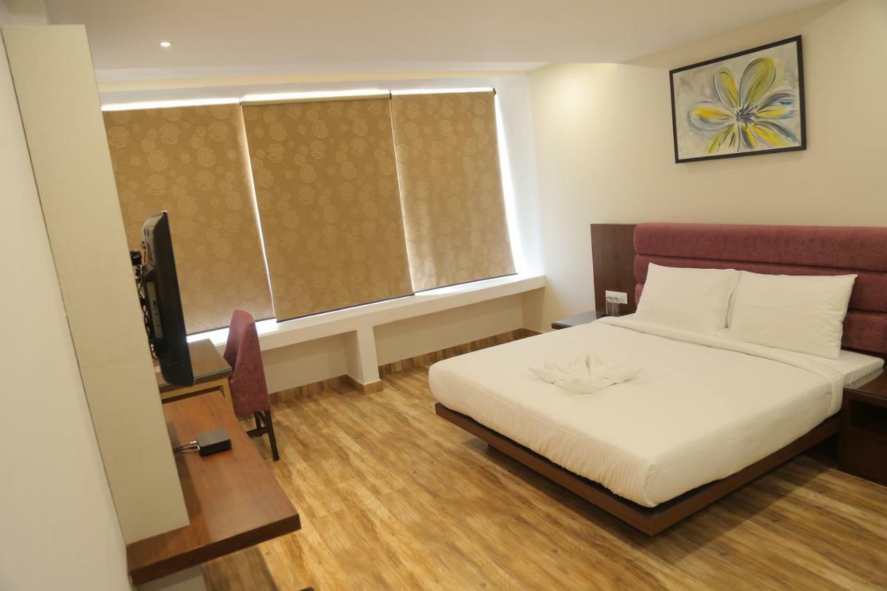 Hotel Ak Suites Patiala Luaran gambar